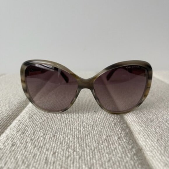 Marc Jacobs Sunglasses - Picture 2 of 9